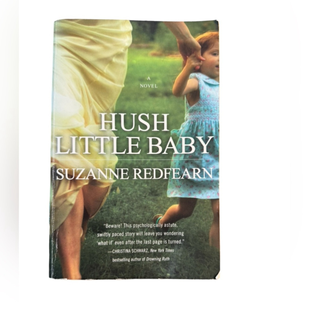 3/$15📚📖 / Hush Little Baby by Suzanne Redfearn